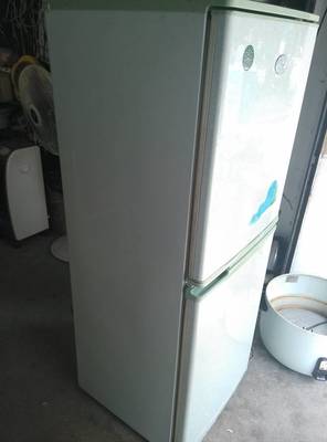 容聲冰箱196升 8成新僅售600元，老款機(jī)型制冷強(qiáng)勁，性價(jià)比之選